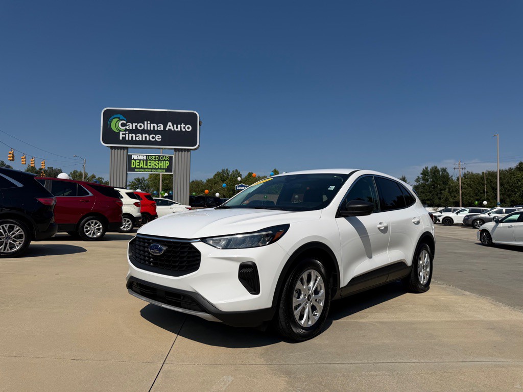 2024 Ford Escape Image 1