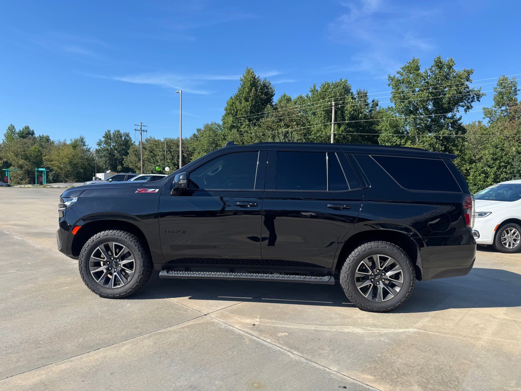 2023 Chevrolet Tahoe Image 3