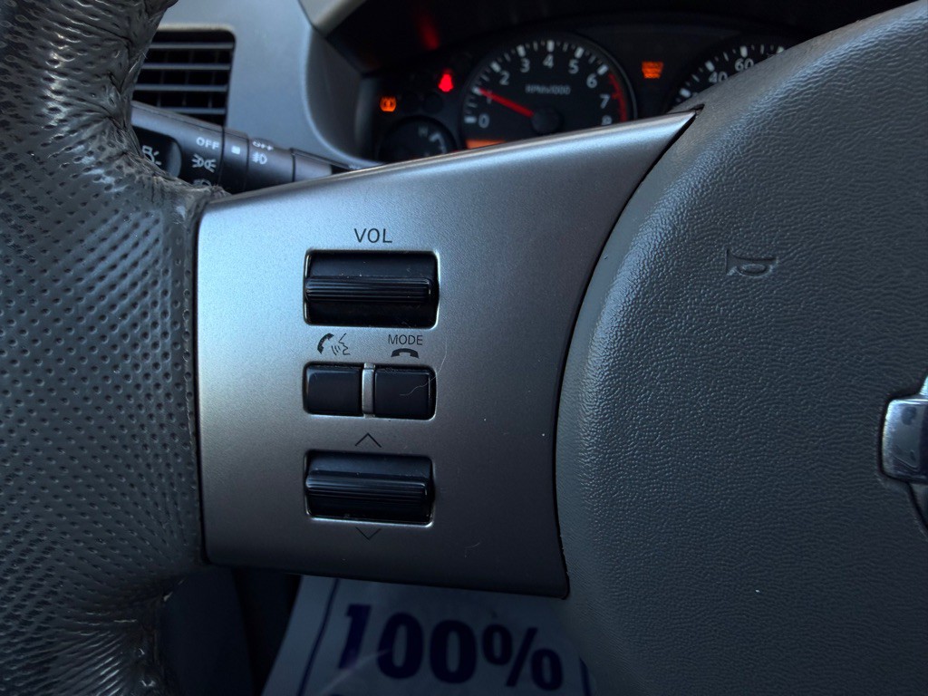 2011 Nissan Frontier Image 10