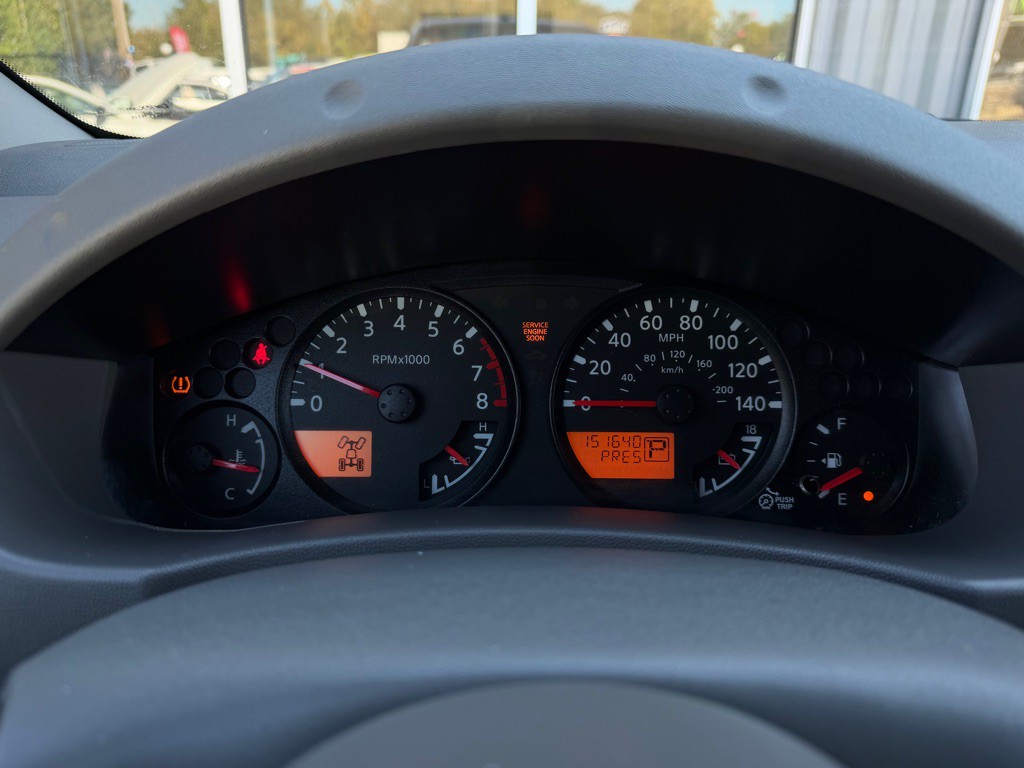 2011 Nissan Frontier Image 11
