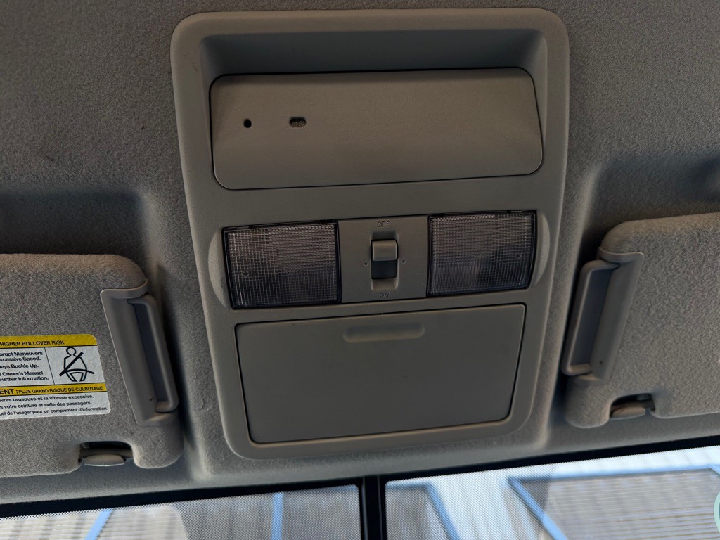 2011 Nissan Frontier Image 13