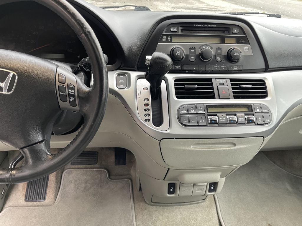 2008 Honda Odyssey Image 12