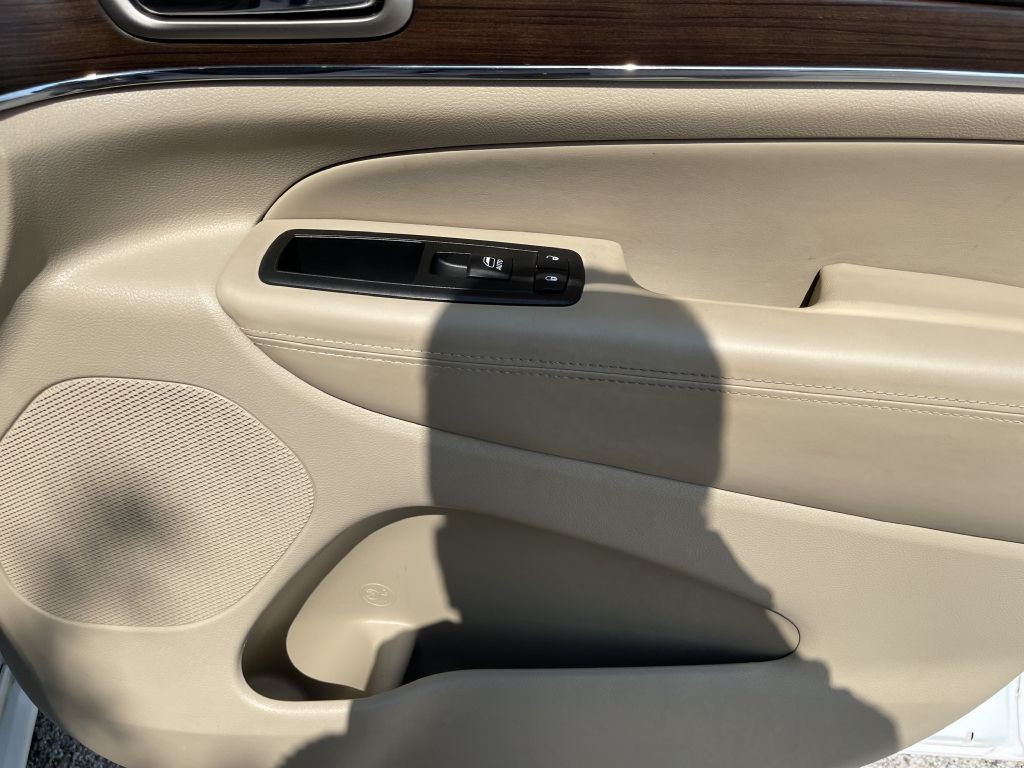 2015 Jeep Grand Cherokee Image 16