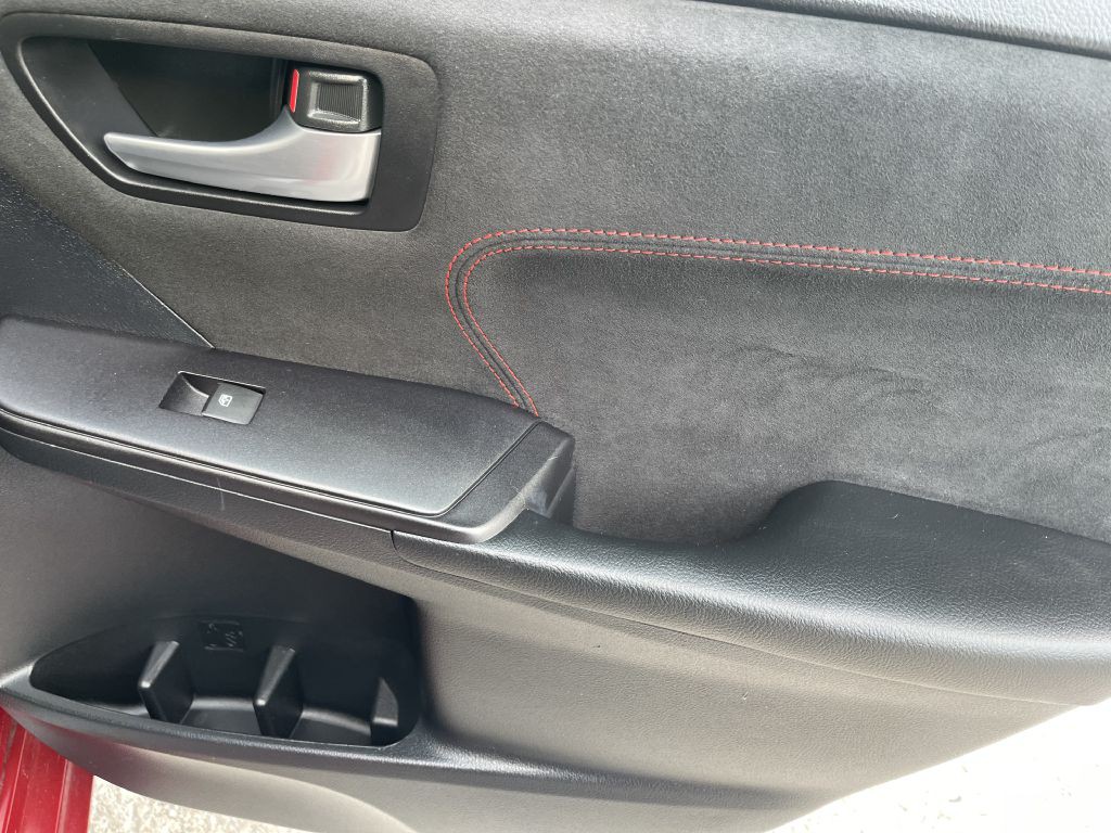 2015 Toyota Camry Image 19