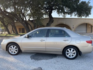 Image for 2005 Honda Accord EX V-6 ID: 6832647