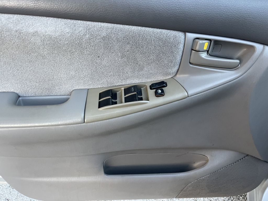 2008 Toyota Corolla Image 9