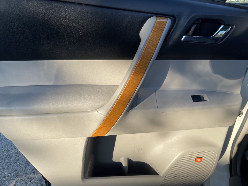 2008 Toyota Highlander Image 13