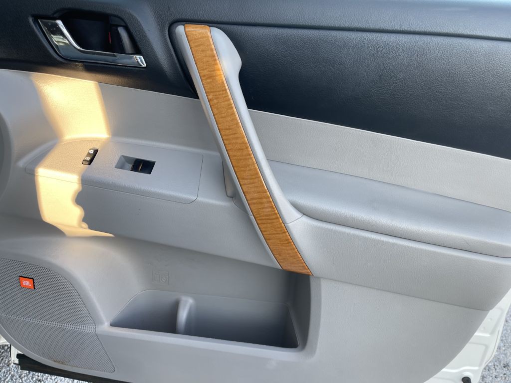 2008 Toyota Highlander Image 15