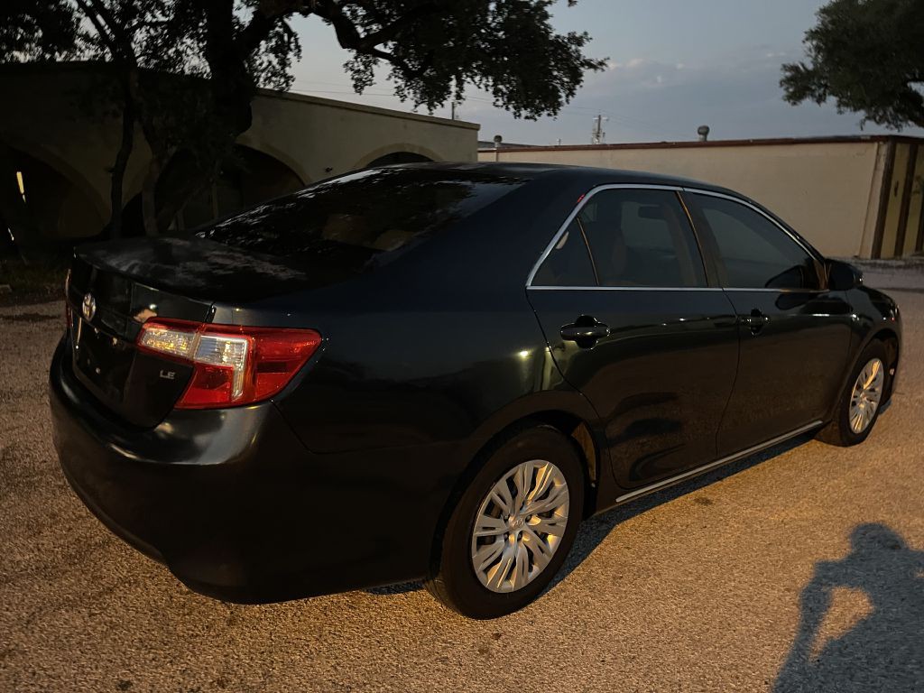 2012 Toyota Camry Image 7