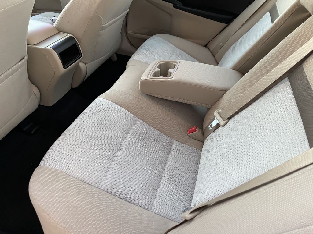 2012 Toyota Camry Image 14