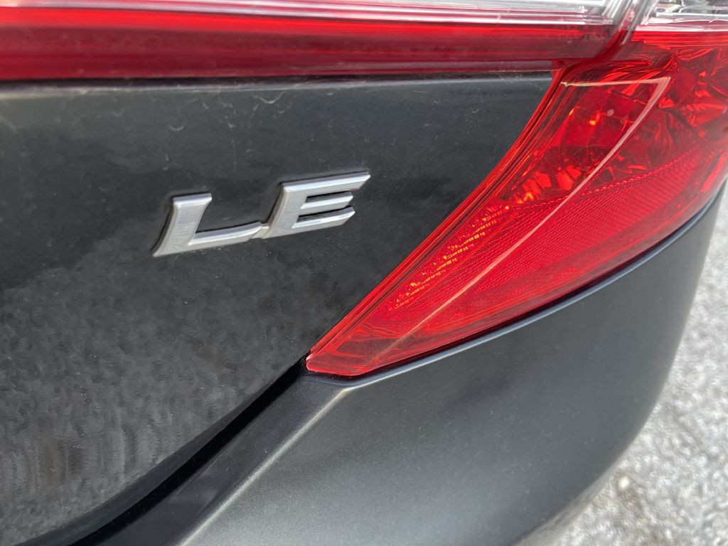 2012 Toyota Camry Image 22