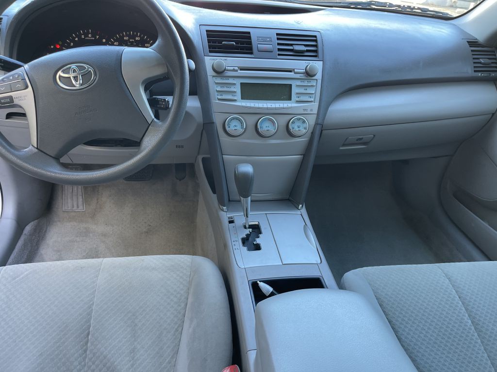2009 Toyota Camry Image 10