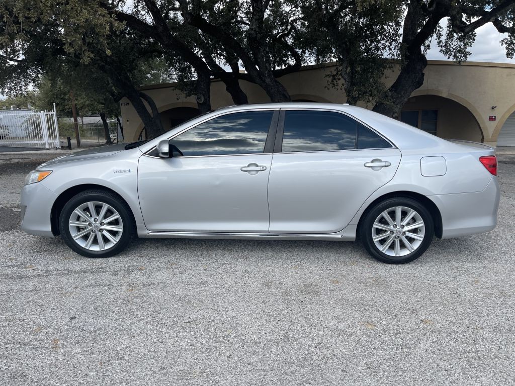2012 Toyota Camry Image 1