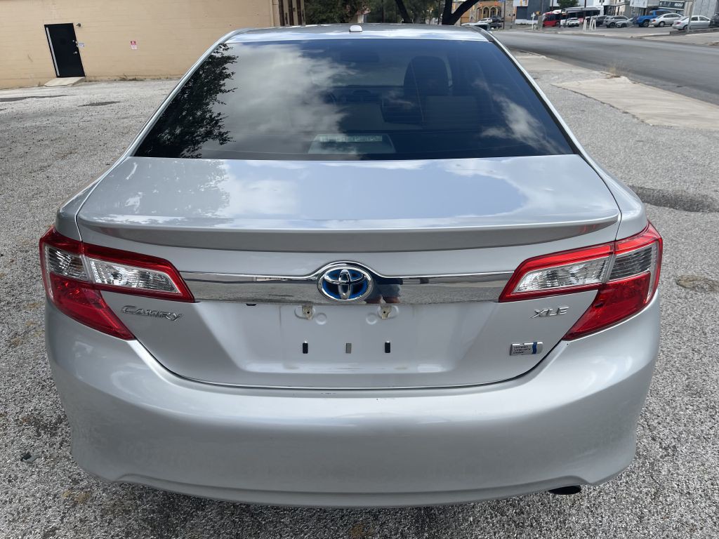 2012 Toyota Camry Image 8