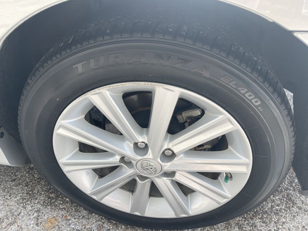 2012 Toyota Camry Image 22