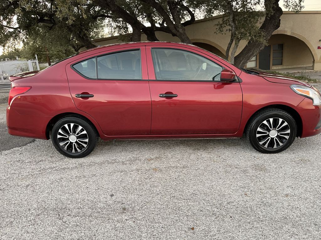 2019 Nissan Versa Image 6