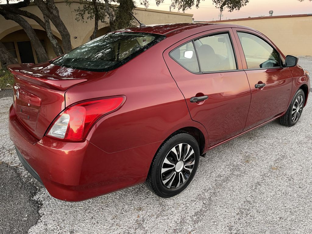 2019 Nissan Versa Image 7