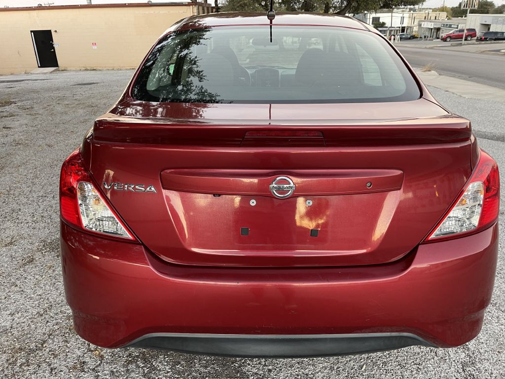 2019 Nissan Versa Image 8
