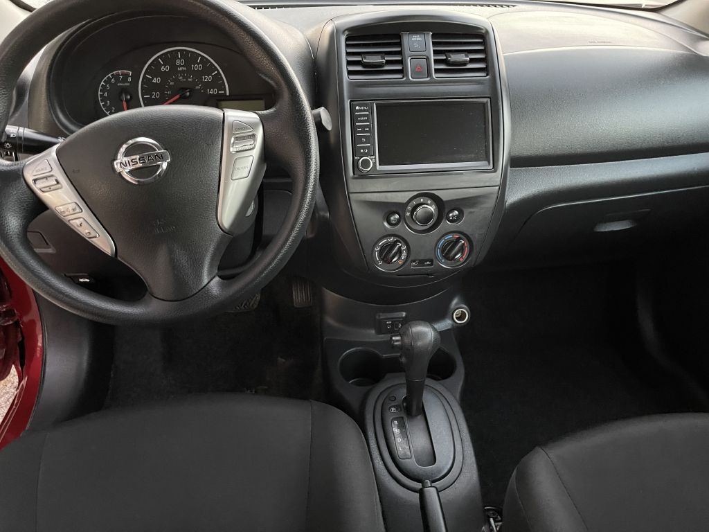 2019 Nissan Versa Image 12