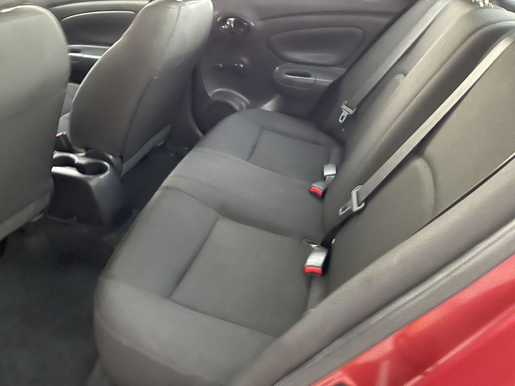 2019 Nissan Versa Image 14