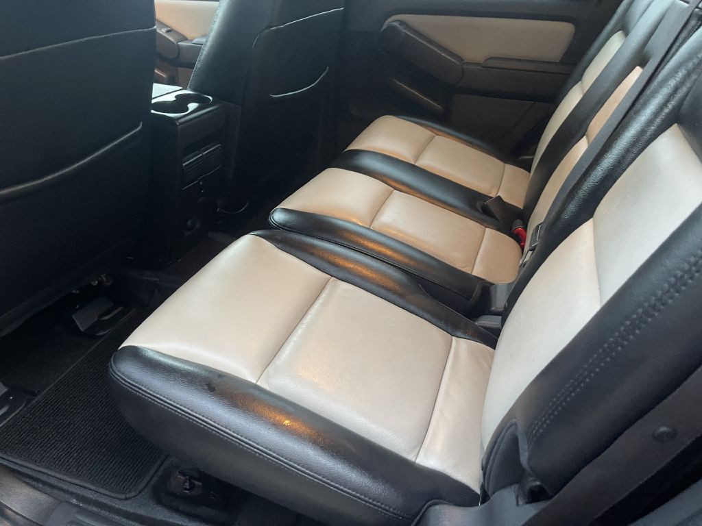 2007 Ford Explorer Image 14