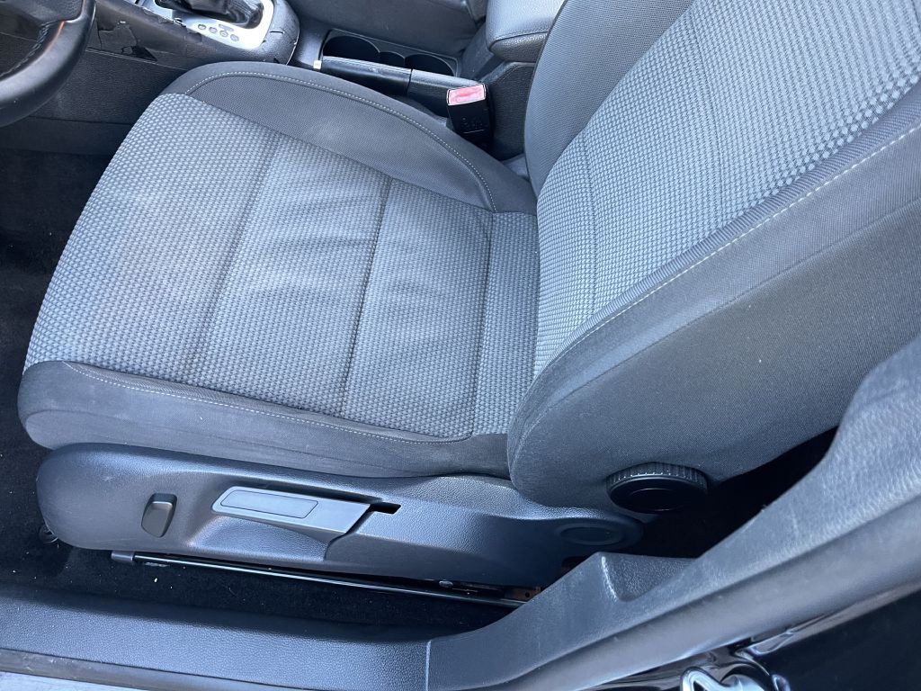 2013 Volkswagen Jetta Image 10