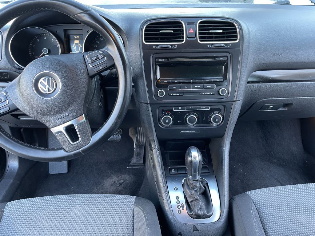 2013 Volkswagen Jetta Image 12