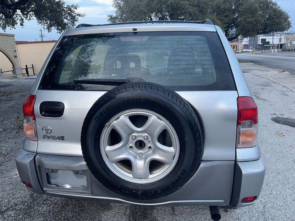 2002 Toyota Rav4 Image 8