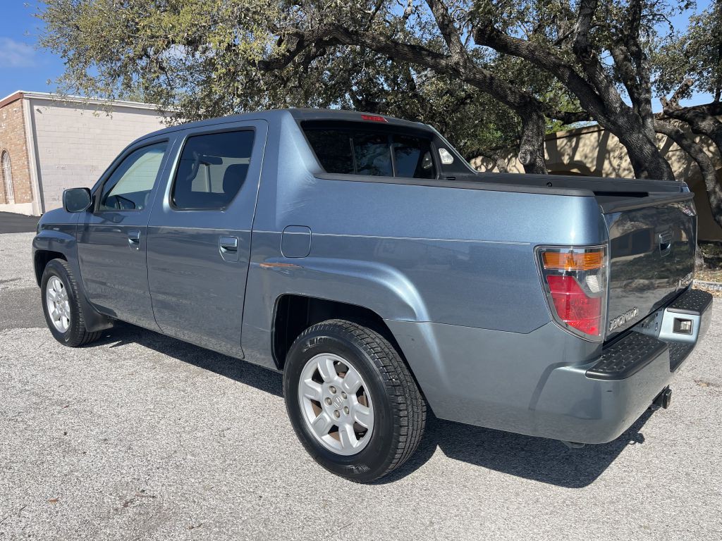 2006 Honda Ridgeline Image 2