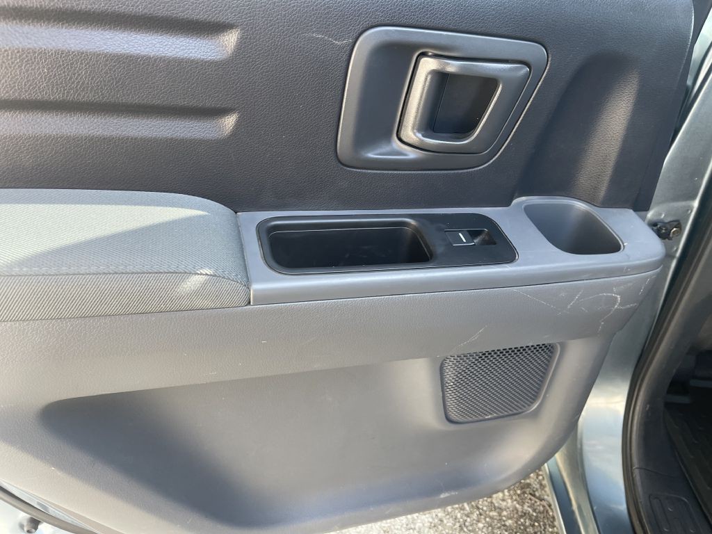 2006 Honda Ridgeline Image 13