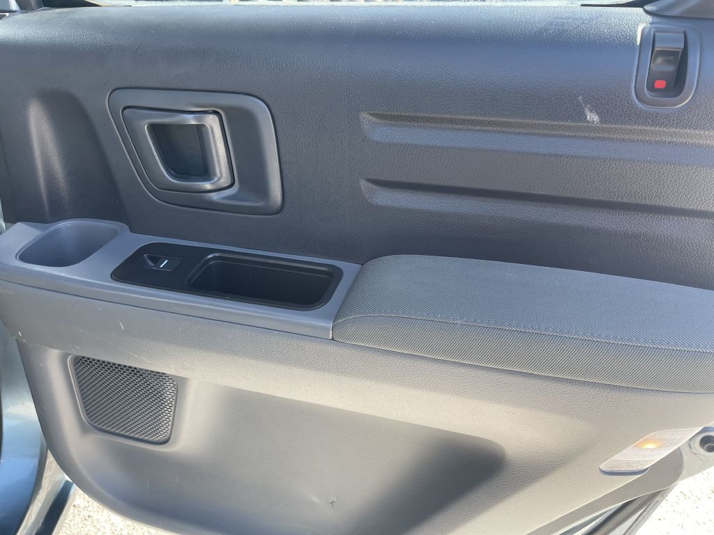 2006 Honda Ridgeline Image 17