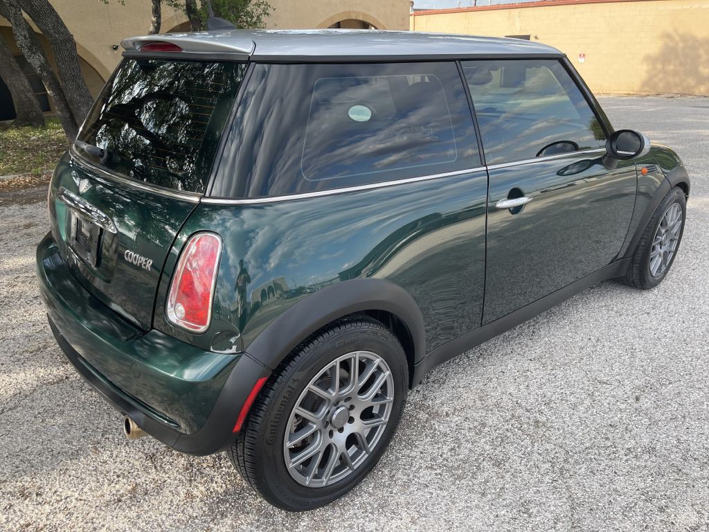 2006 MINI Cooper Image 7