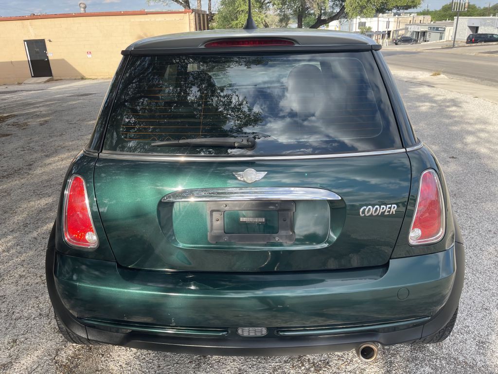 2006 MINI Cooper Image 8
