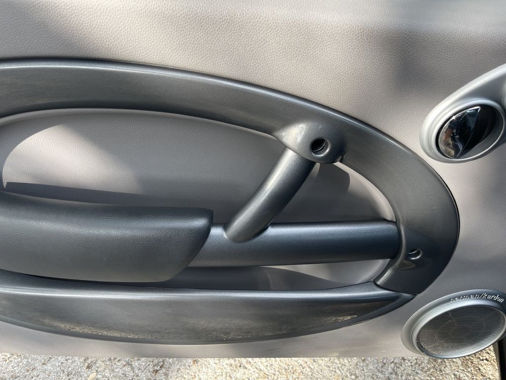 2006 MINI Cooper Image 9