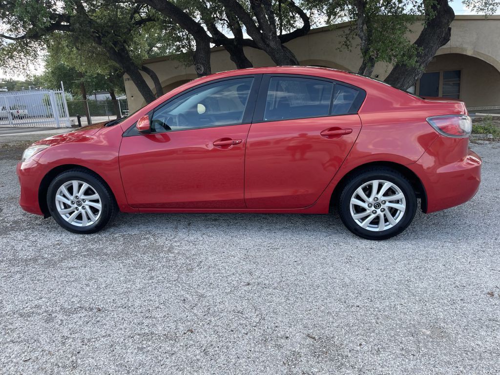 2013 Mazda Mazda3 Image 1