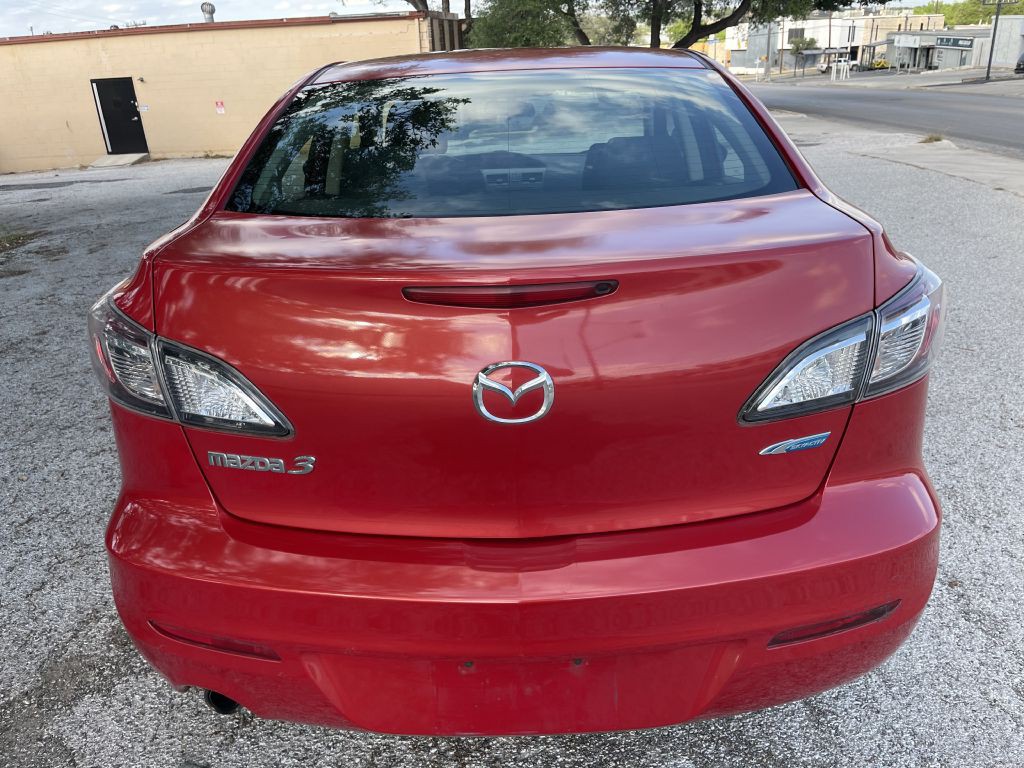 2013 Mazda Mazda3 Image 8