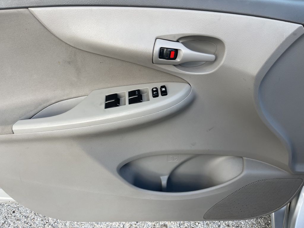 2009 Toyota Corolla Image 9