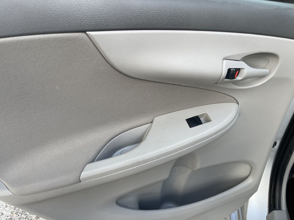 2009 Toyota Corolla Image 13