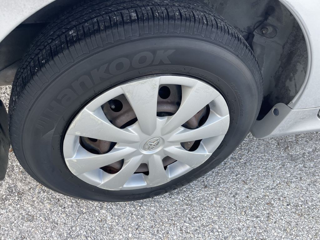 2009 Toyota Corolla Image 21