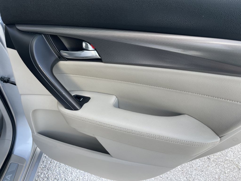 2012 Acura TL Image 18
