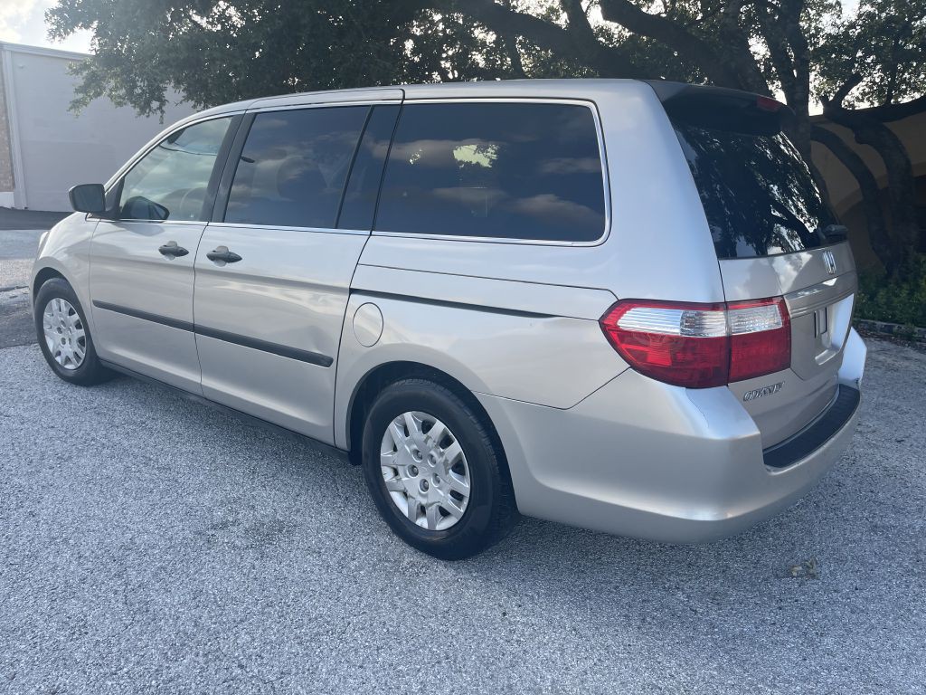 2006 Honda Odyssey Image 2