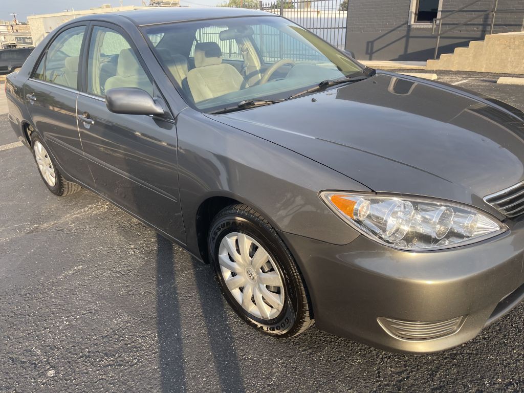 2005 Toyota Camry Image 5