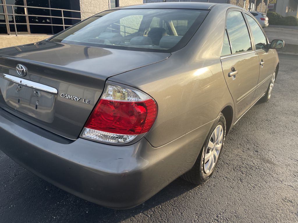 2005 Toyota Camry Image 7