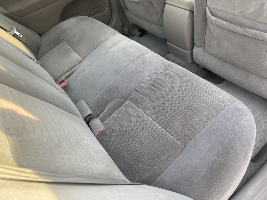 2005 Toyota Camry Image 18