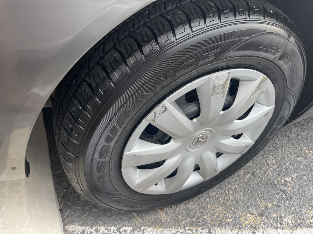 2005 Toyota Camry Image 21