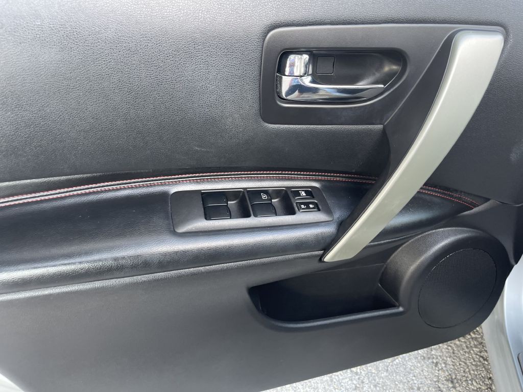 2013 Nissan Rogue Image 8