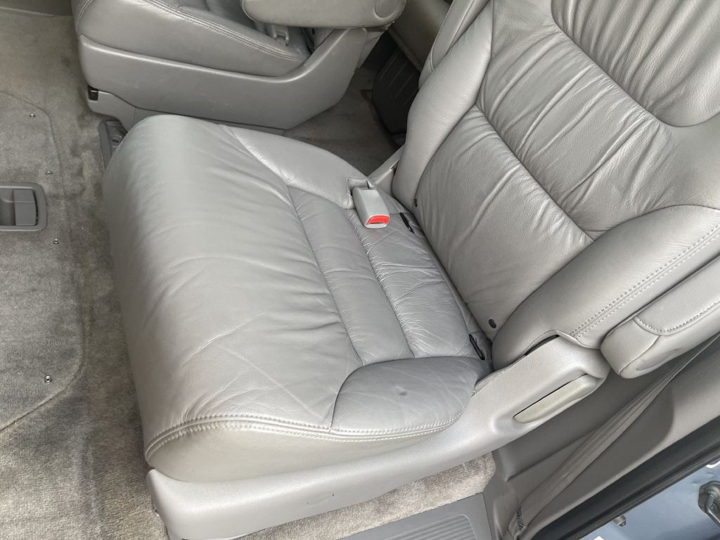 2010 Honda Odyssey Image 14