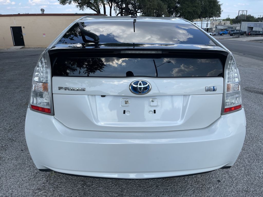 2011 Toyota Prius Image 8