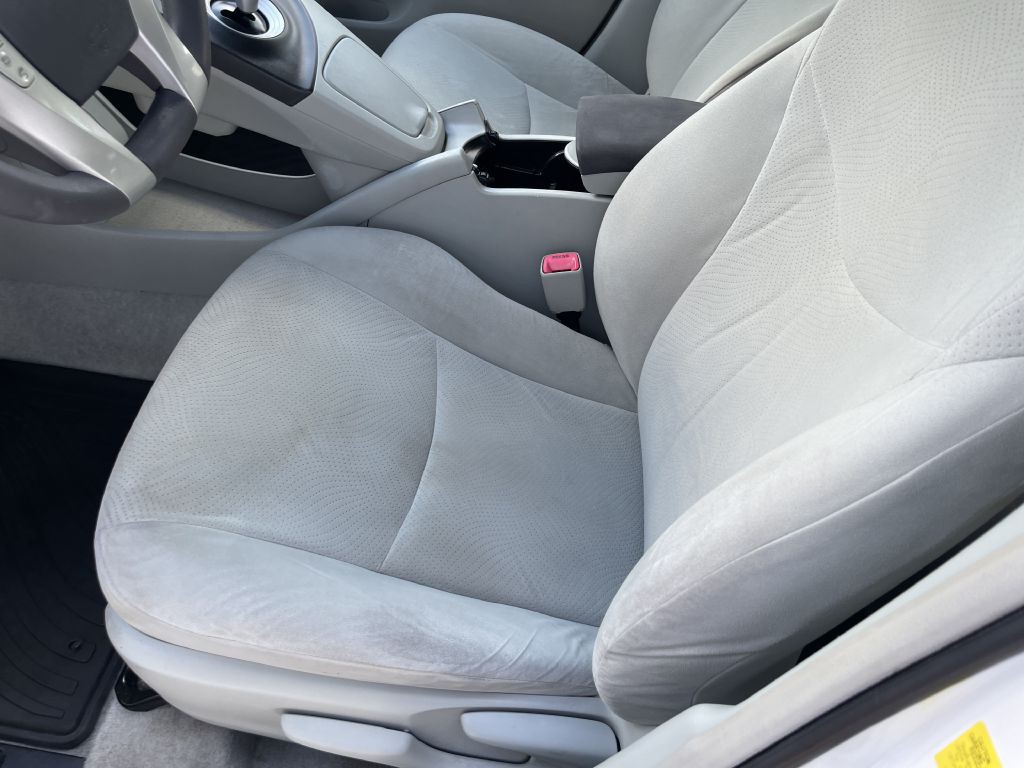 2011 Toyota Prius Image 10