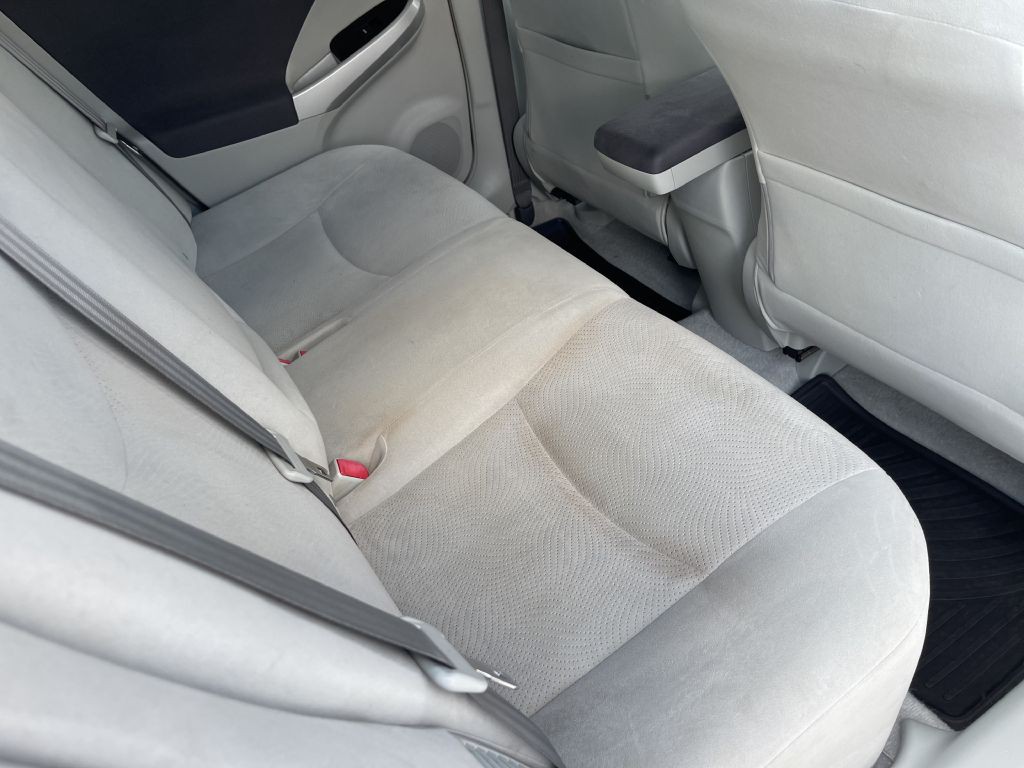 2011 Toyota Prius Image 18